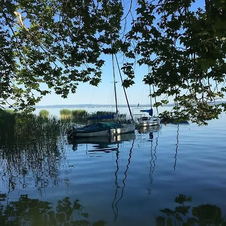 Sziget-lak, Strandkozeli Nyaralo Abrahamhegy